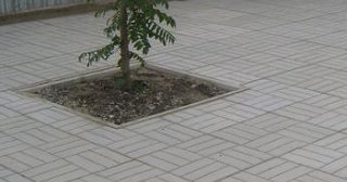 Качественная тротуарная плитка серого цвета в Сибае в октябре