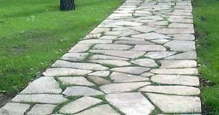 Профессиональная укладка камня на дорожки в Сибае в октябре