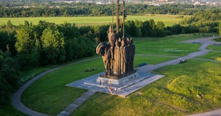 Благоустройство памятников в Сибае от 925 руб. – компания ТротуарнаяПлитка